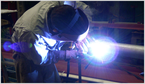 [イメージ]:溶接作業の様子